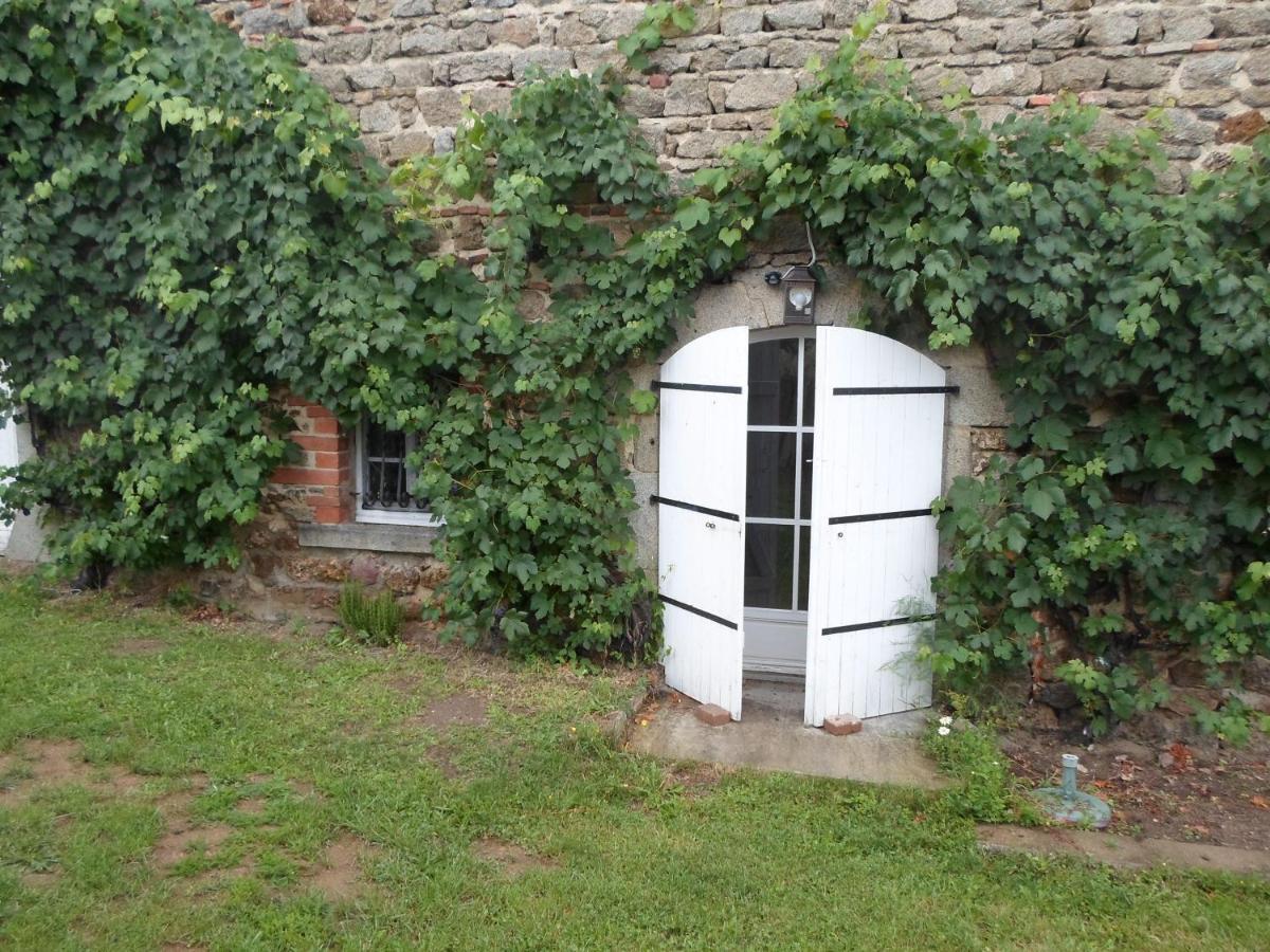 Bed and Breakfast Relais Des Chaux Saint-Jean-des-Ollieres Екстер'єр фото
