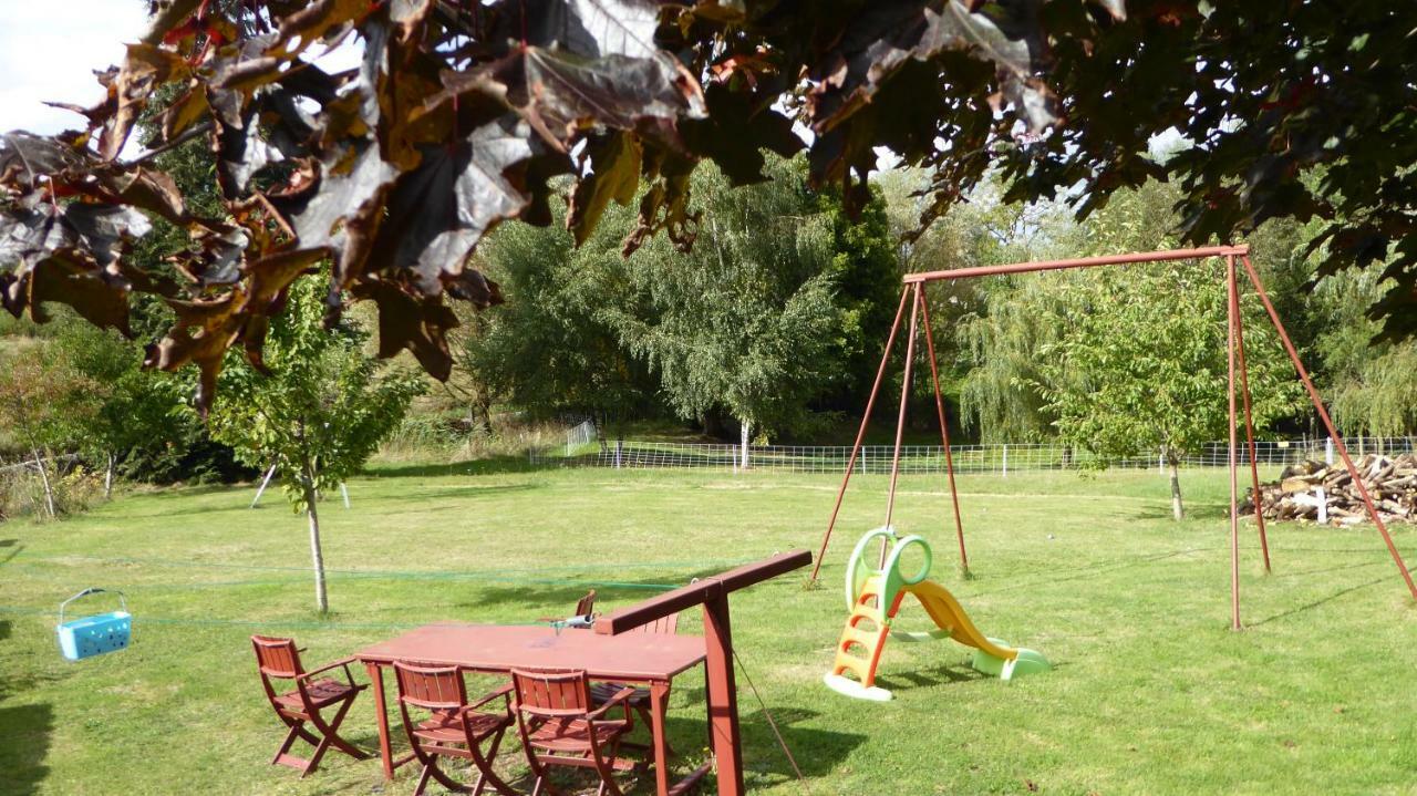 Bed and Breakfast Relais Des Chaux Saint-Jean-des-Ollieres Екстер'єр фото